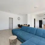 Nyaraló Anima By Interhome Galovac